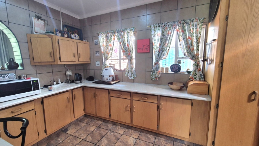 3 Bedroom Property for Sale in Vaalpark Free State